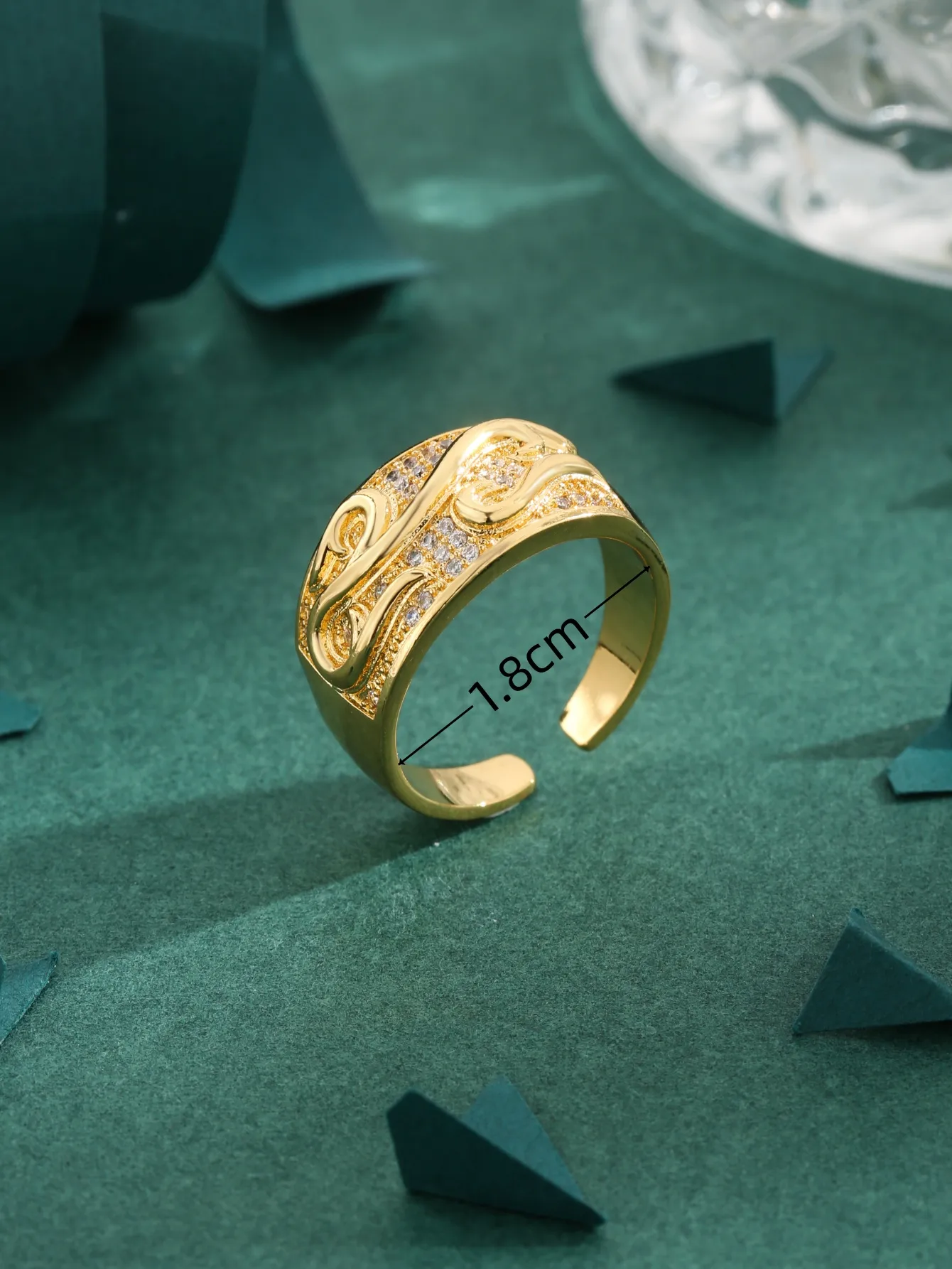 Copper 18K Gold Plated Inlay Irregular Zircon Rings display picture 3