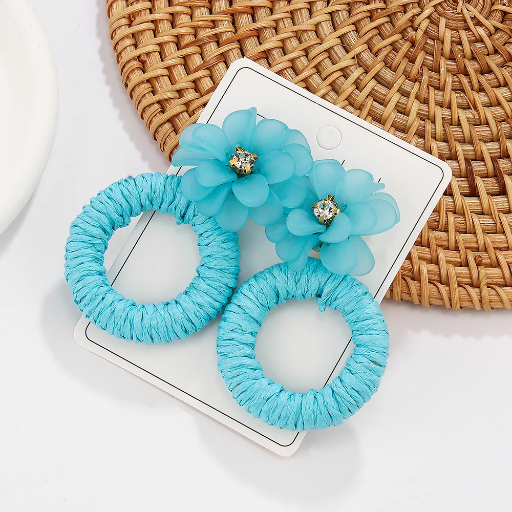 1 Pair Vacation Beach Sweet Circle Flower Arylic Raffia Hoop Earrings display picture 8