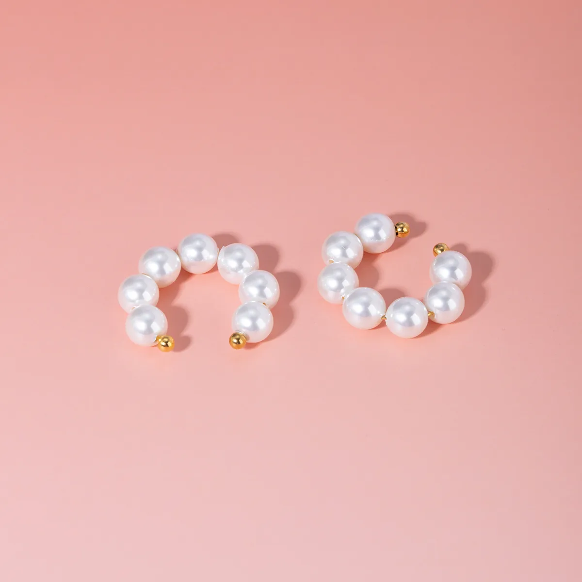 1 Pair IG Style Simple Style C Shape Pearl 304 Stainless Steel 18K Gold Plated Ear Cuffs display picture 1
