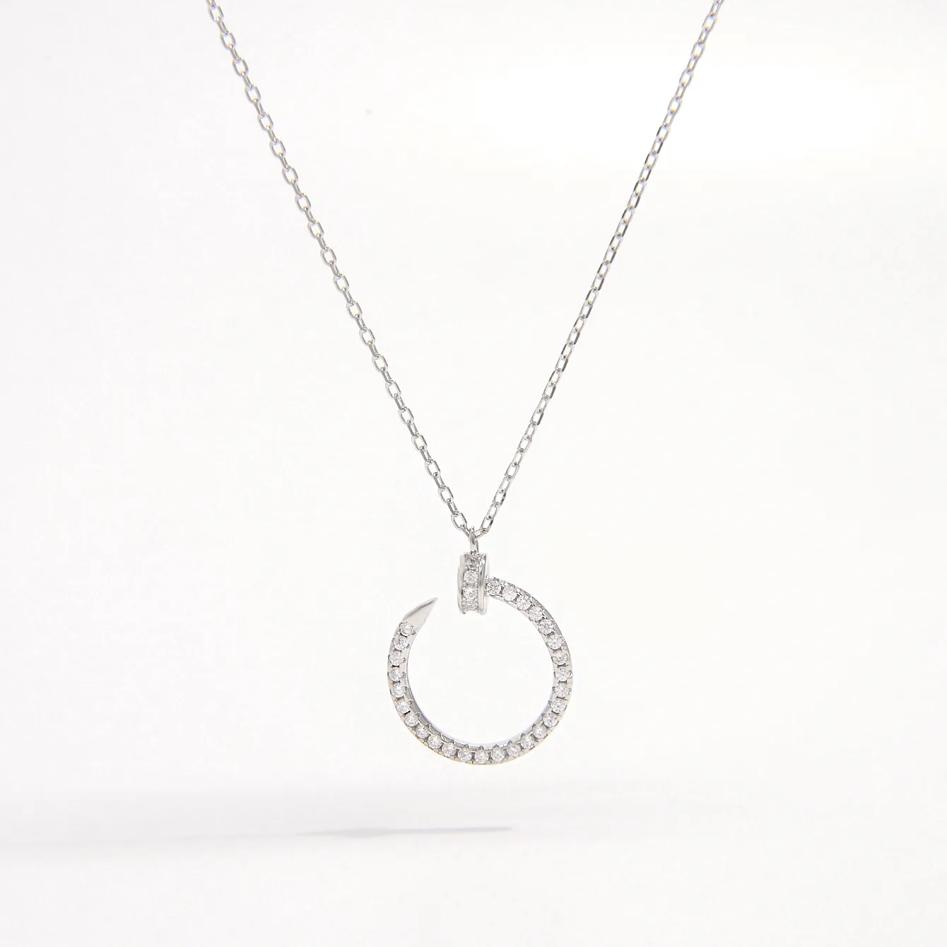 925 Sterling Silver Water Plating Zircon Plating Inlay Round Square Pendant Necklace display picture 5