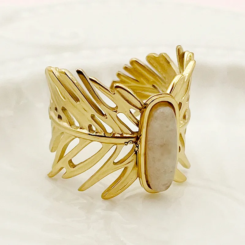 Wholesale Jewelry Vacation Sweet Irregular Leaves 304 Stainless Steel Natural Stone Pearl Shell 14K Gold Plated Plating Inlay Rings display picture 4
