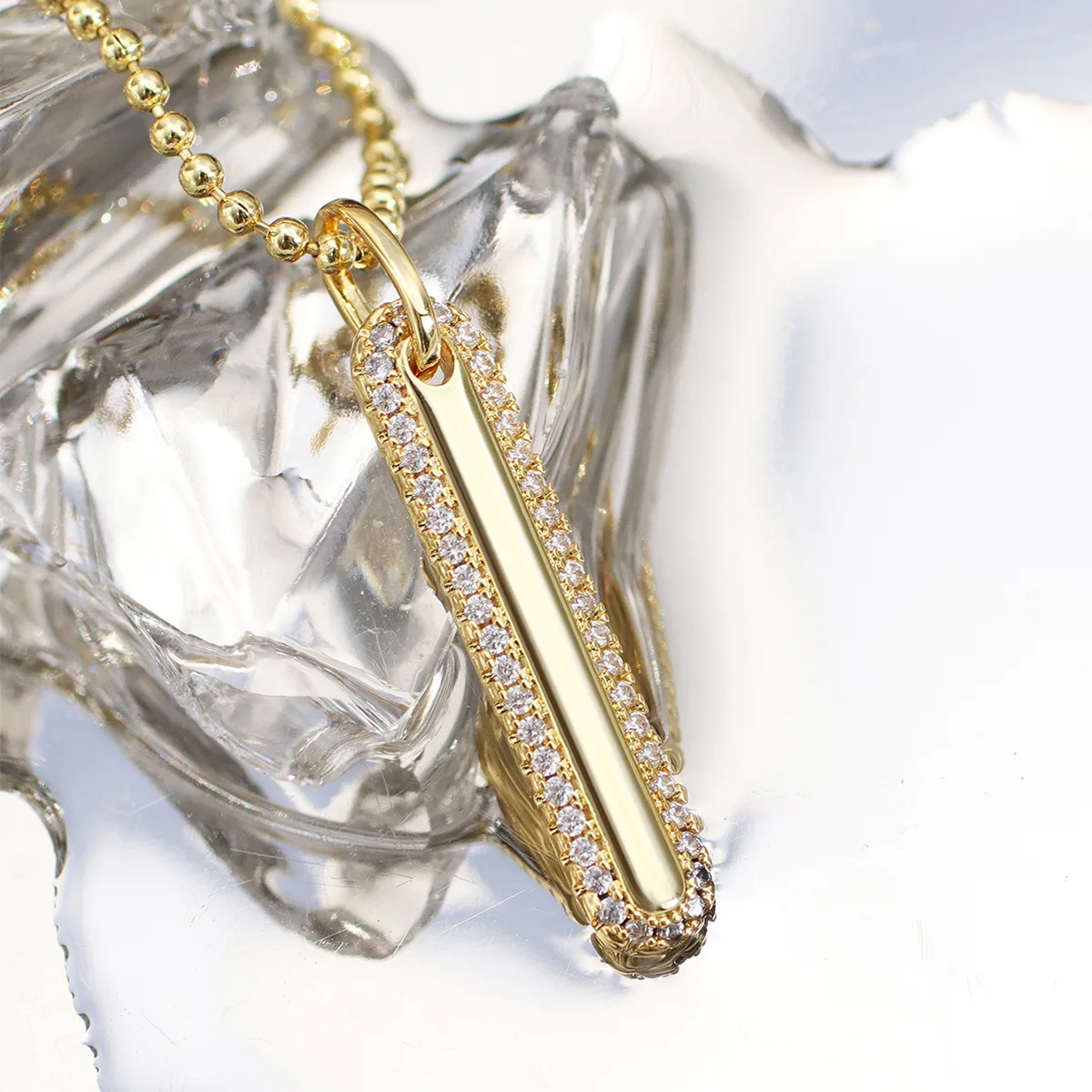 Copper 18K Gold Plated Simple Style Classic Style Plating Inlay Solid Color Zircon Pendant Necklace display picture 14