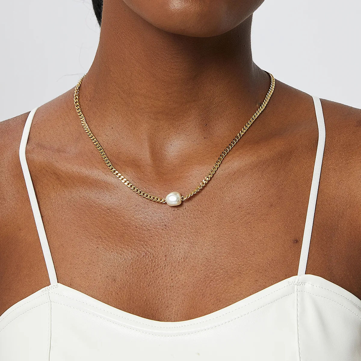 Copper 18K Gold Plated Simple Style Pearl Inlay Heart Shape Solid Color Zircon Necklace display picture 8