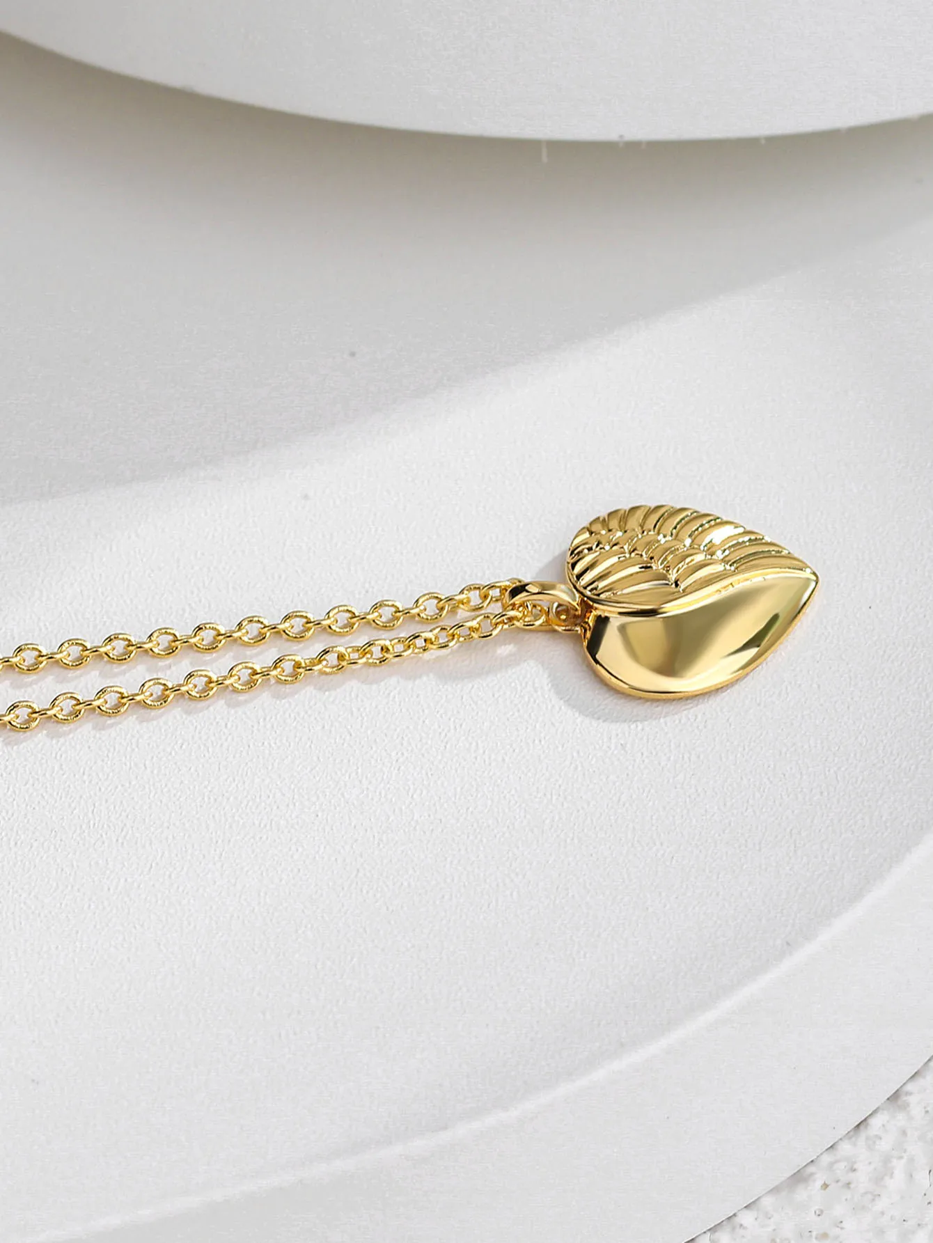 Copper 18K Gold Plated Simple Style Pearl Inlay Heart Shape Solid Color Zircon Necklace display picture 18
