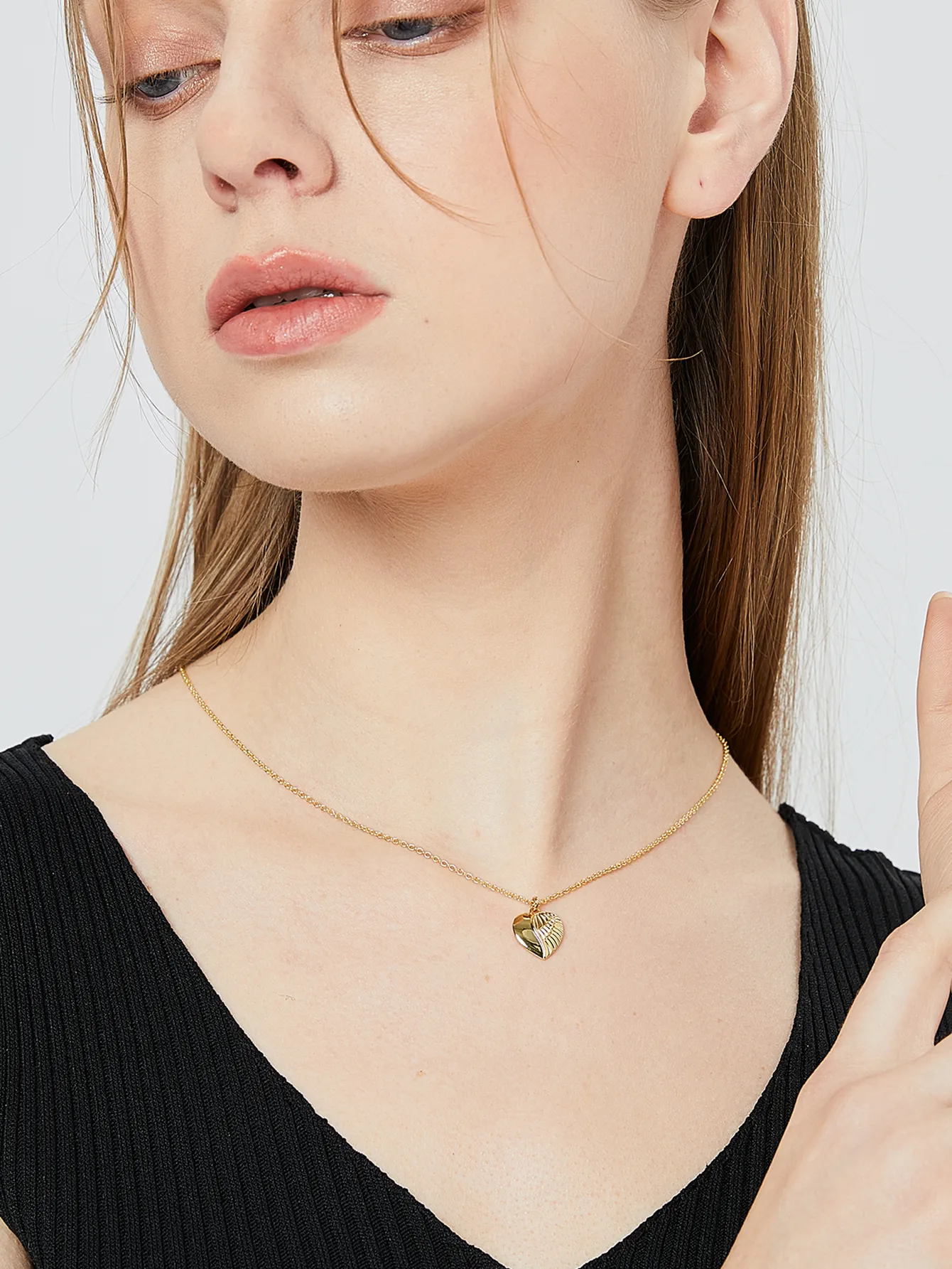 Copper 18K Gold Plated Simple Style Pearl Inlay Heart Shape Solid Color Zircon Necklace display picture 19