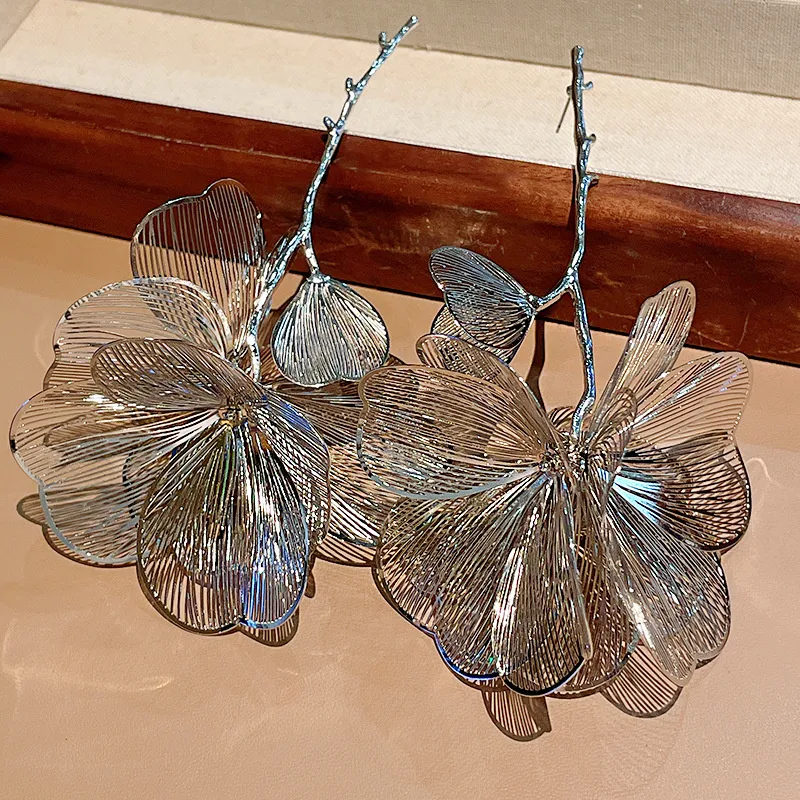 1 Pair Elegant Retro Luxurious Flower Plating Alloy Copper Gold Plated Silver Plated Drop Earrings display picture 12
