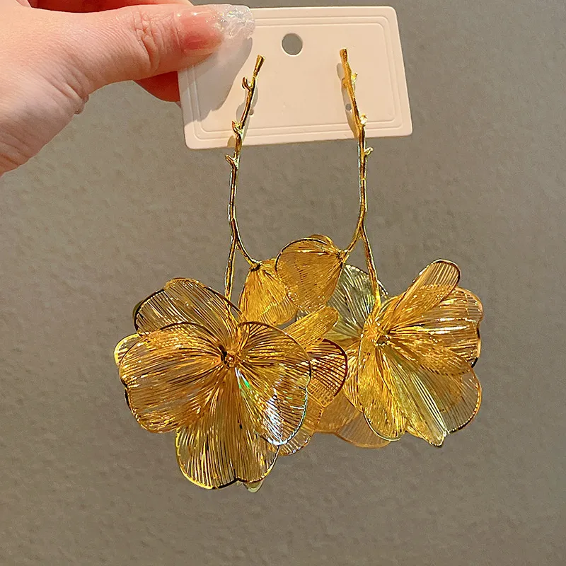 1 Pair Elegant Retro Luxurious Flower Plating Alloy Copper Gold Plated Silver Plated Drop Earrings display picture 9