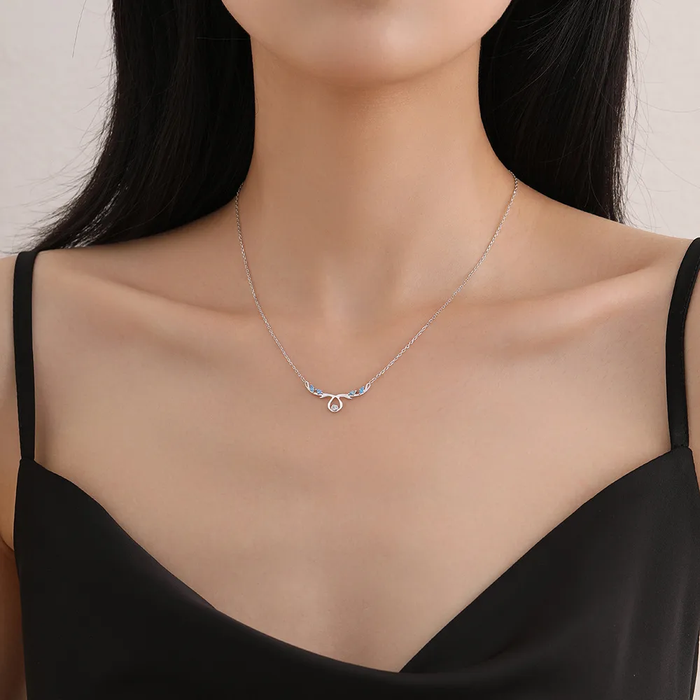 925 Sterling Silver Water Plating Zircon Cable Chain Inlay Antlers Pendant Necklace display picture 5