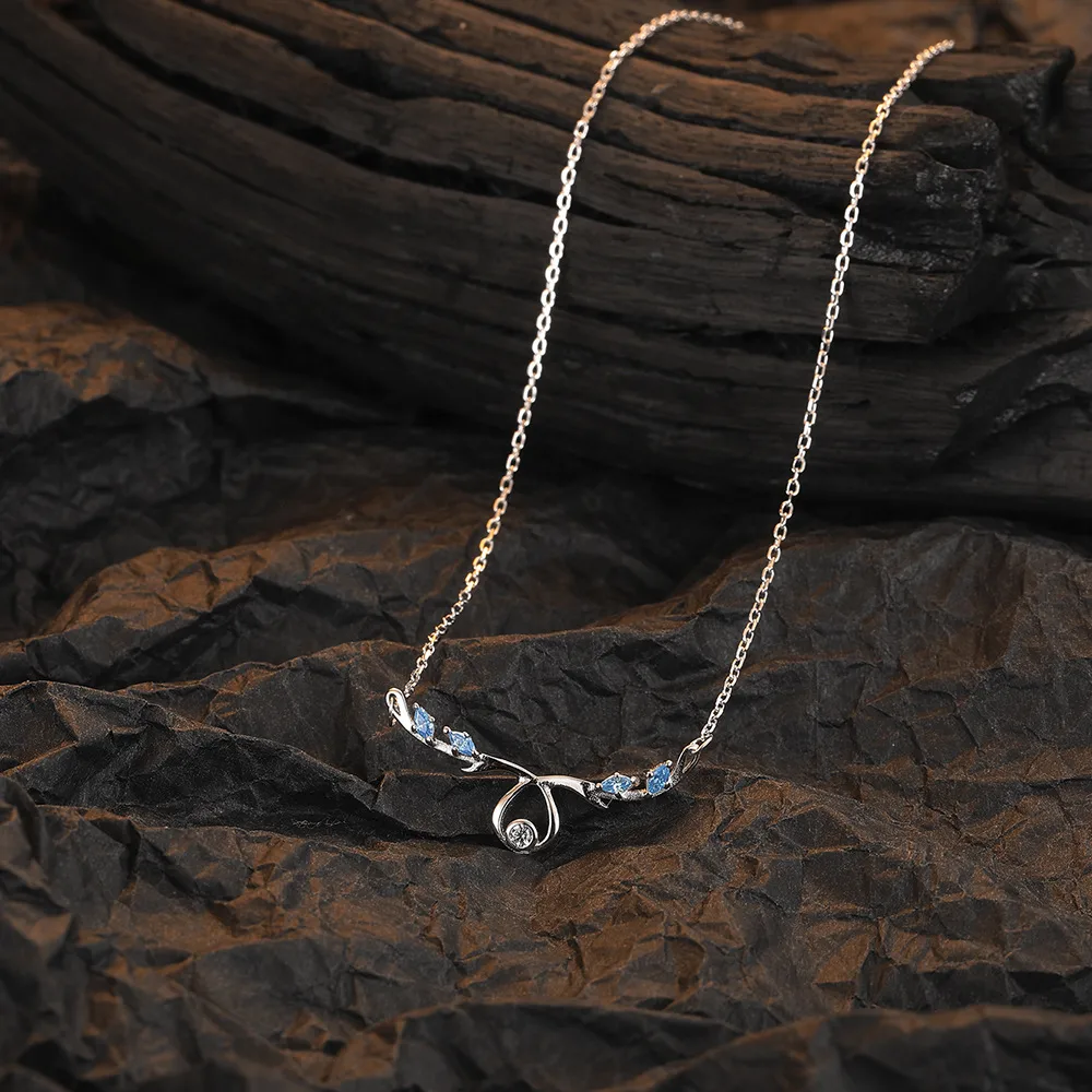 925 Sterling Silver Water Plating Zircon Cable Chain Inlay Antlers Pendant Necklace display picture 4
