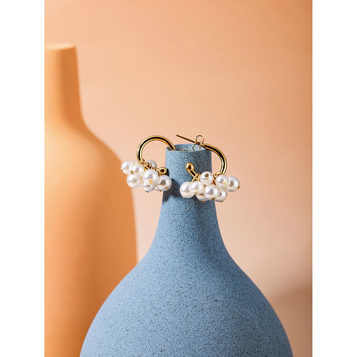 1 Pair Sweet Solid Color Patchwork Plating 304 Stainless Steel Imitation Pearl Pearl 18K Gold Plated Drop Earrings display picture 2