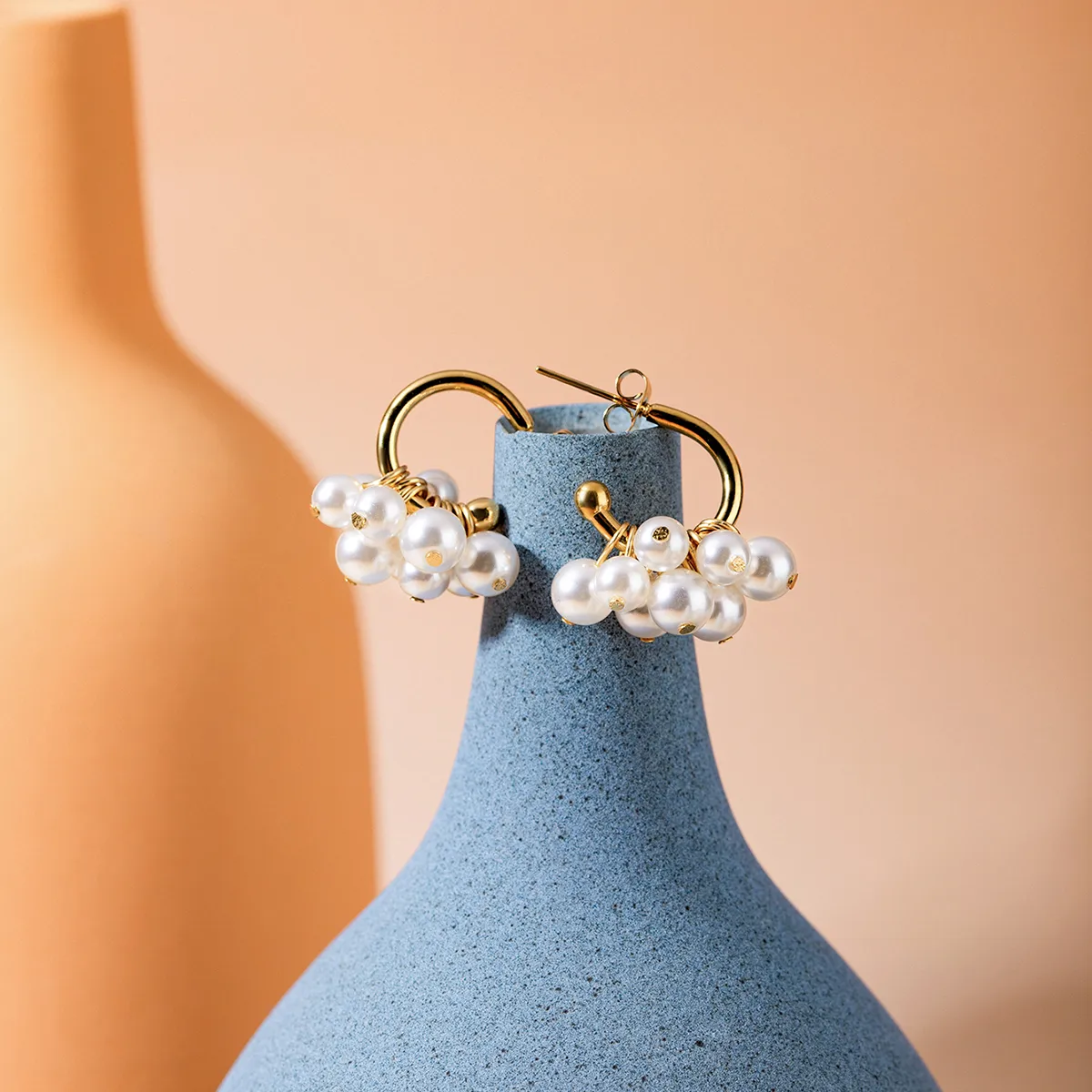 1 Pair Sweet Solid Color Patchwork Plating 304 Stainless Steel Imitation Pearl Pearl 18K Gold Plated Drop Earrings display picture 4