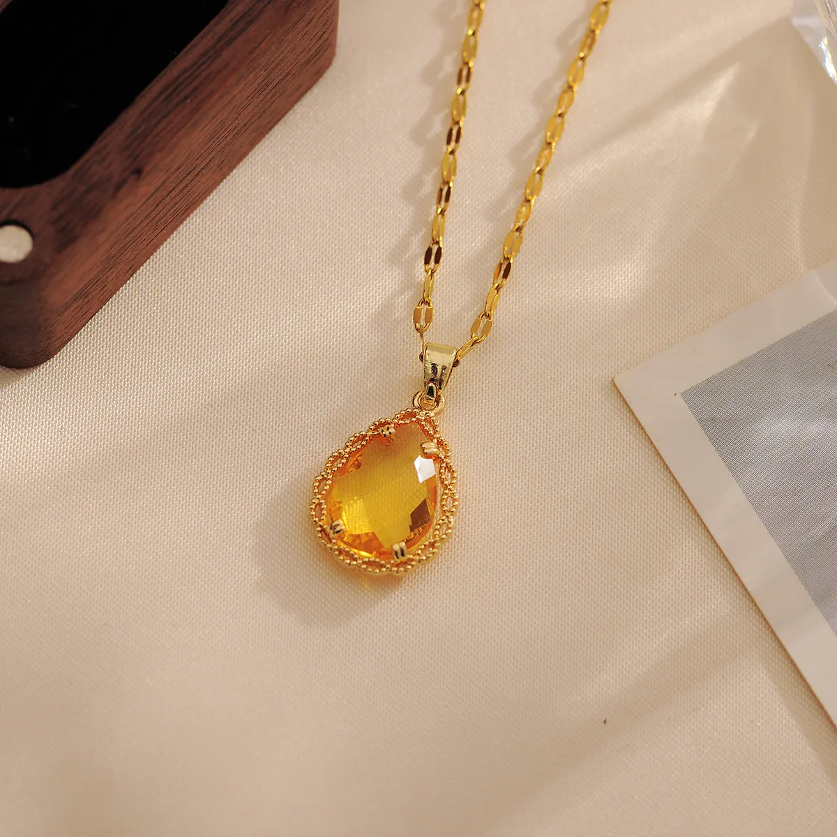 Wholesale Casual Simple Style Shiny Water Droplets Titanium Steel Copper Inlay 18K Gold Plated Zircon Pendant Necklace display picture 2