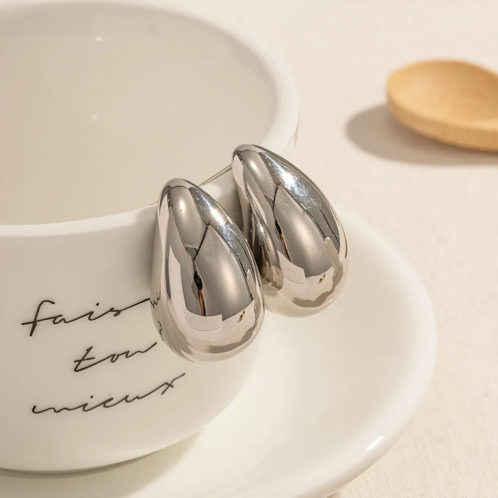 1 Pair Vintage Style Commute Water Droplets Plating 304 Stainless Steel 18K Gold Plated Ear Studs display picture 7