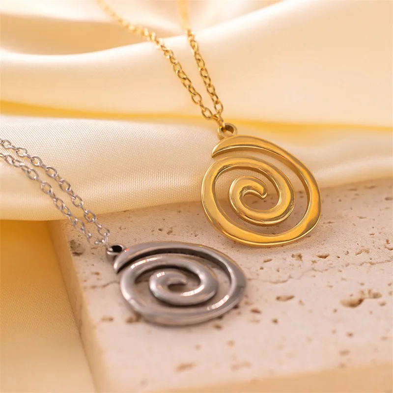 Wholesale Jewelry Casual Cute Classic Style Solid Color Spiral 304 Stainless Steel 18K Gold Plated Pendant Necklace display picture 3