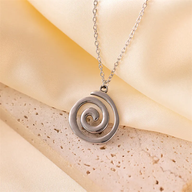 Wholesale Jewelry Casual Cute Classic Style Solid Color Spiral 304 Stainless Steel 18K Gold Plated Pendant Necklace display picture 6