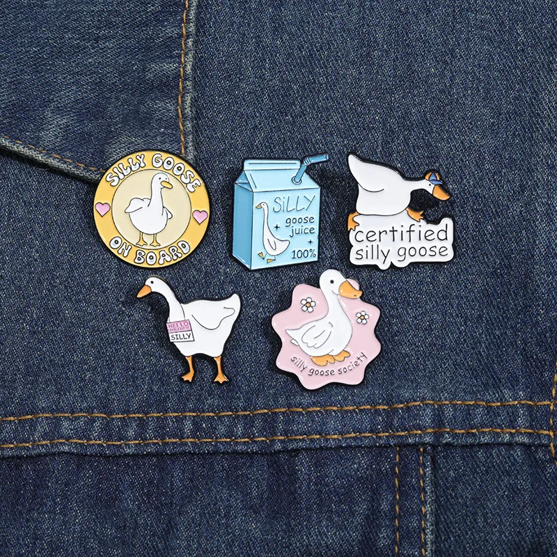 Simple Style Classic Style Animal Zinc Alloy Plating Unisex Brooches display picture 8