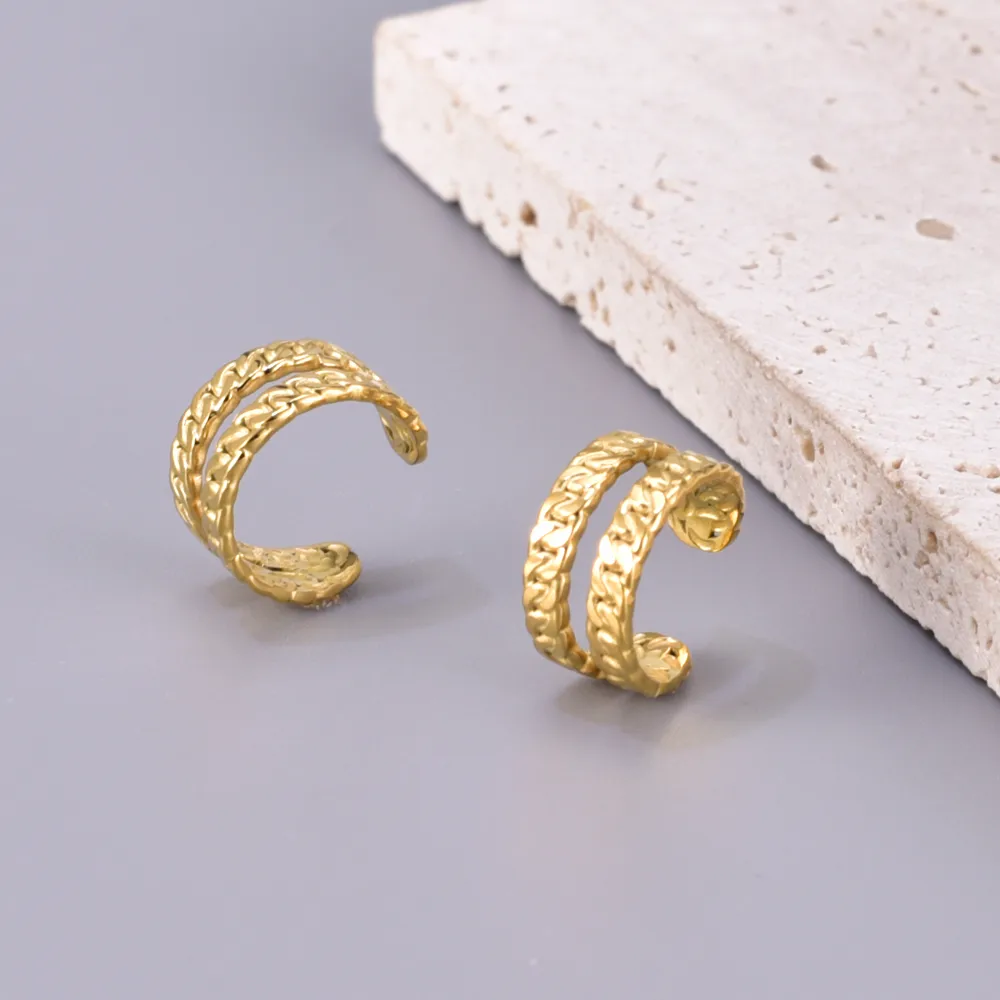 1 Pair Simple Style Classic Style Solid Color Plating 304 Stainless Steel Titanium Steel 18K Gold Plated Ear Cuffs display picture 3