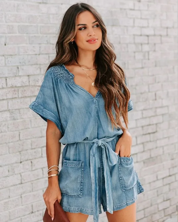 Women's Short Sleeve Bodysuits Streetwear Solid Color display picture 3