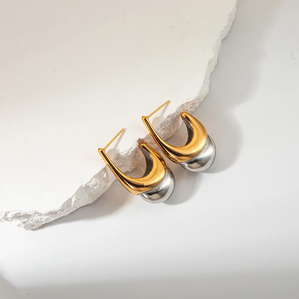 1 Pair Simple Style Classic Style U Shape Ice Cream Plating Three-dimensional 304 Stainless Steel 14K Gold Plated Ear Studs display picture 2