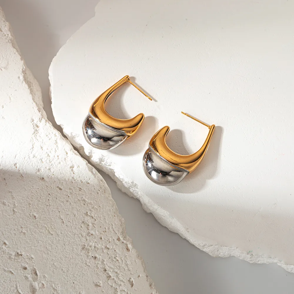 1 Pair Simple Style Classic Style U Shape Ice Cream Plating Three-dimensional 304 Stainless Steel 14K Gold Plated Ear Studs display picture 3