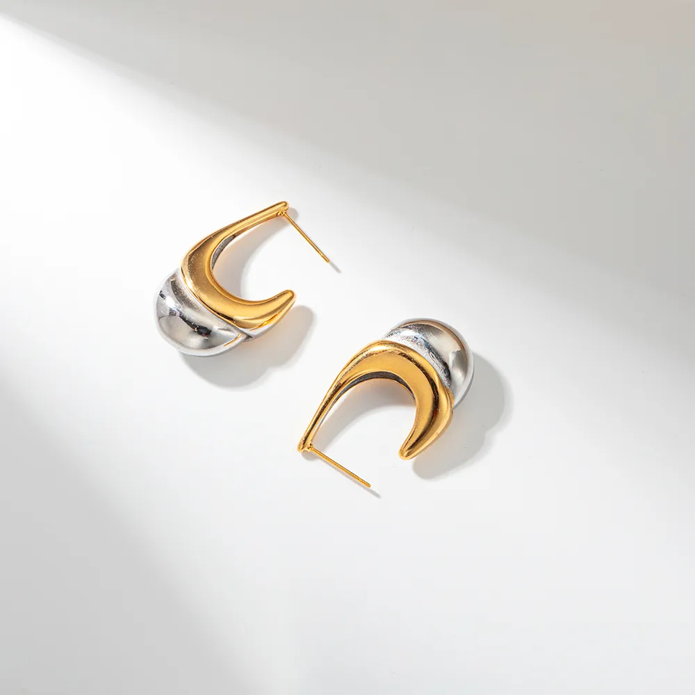 1 Pair Simple Style Classic Style U Shape Ice Cream Plating Three-dimensional 304 Stainless Steel 14K Gold Plated Ear Studs display picture 1