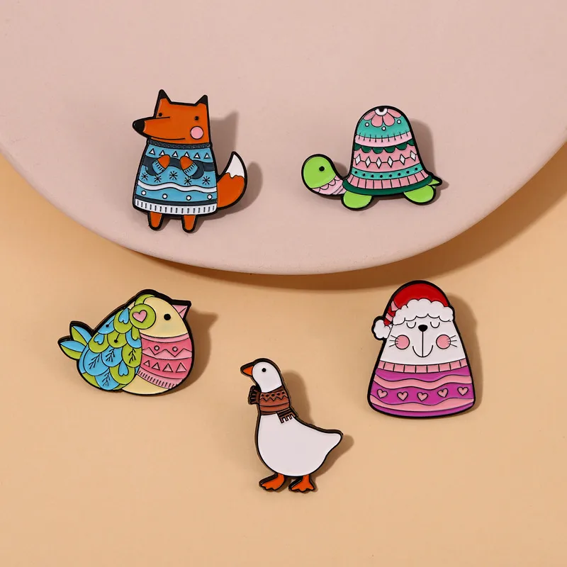Cartoon Style Cute Cowboy Style Animal Alloy Stamping Stoving Varnish Plating Women's Brooches display picture 1