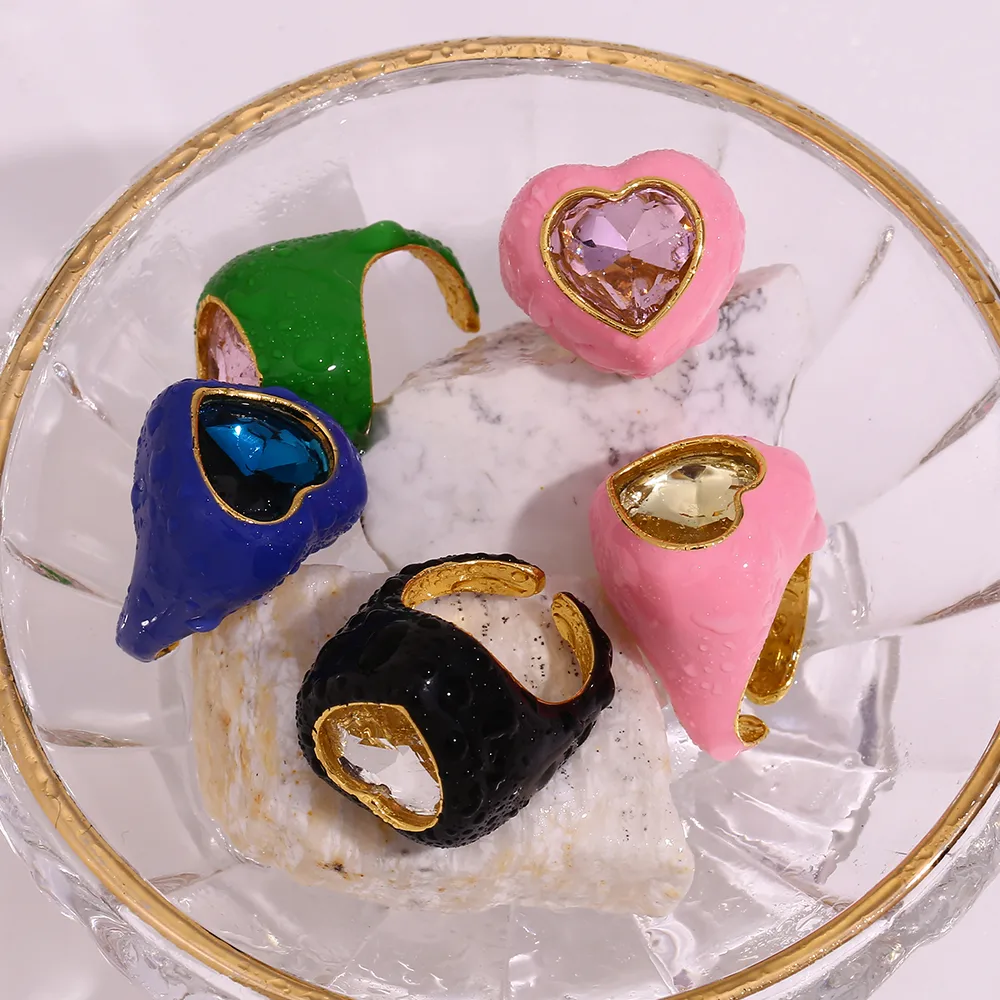304 Stainless Steel 18K Gold Plated Vintage Style Simple Style Classic Style Plating Heart Shape Rings display picture 9