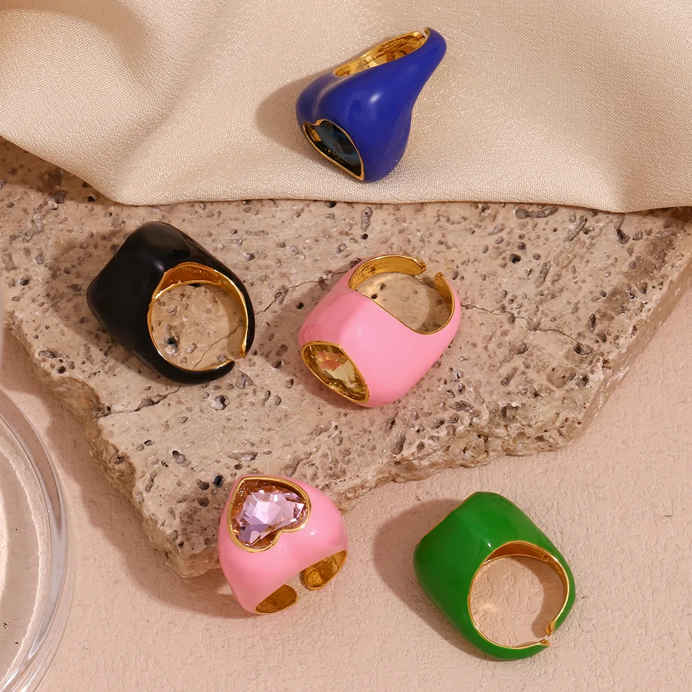 304 Stainless Steel 18K Gold Plated Vintage Style Simple Style Classic Style Plating Heart Shape Rings display picture 11