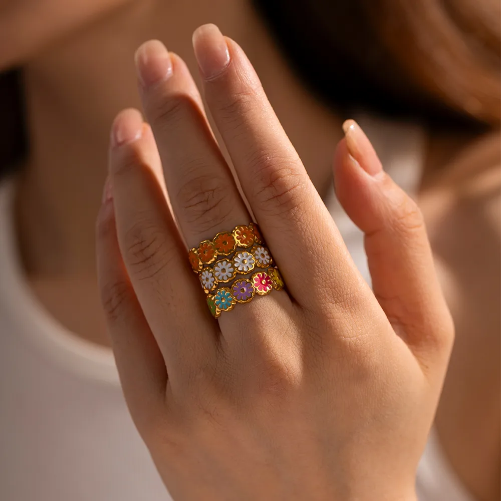 304 Stainless Steel 18K Gold Plated Sweet Enamel Plating Flower Rings display picture 15