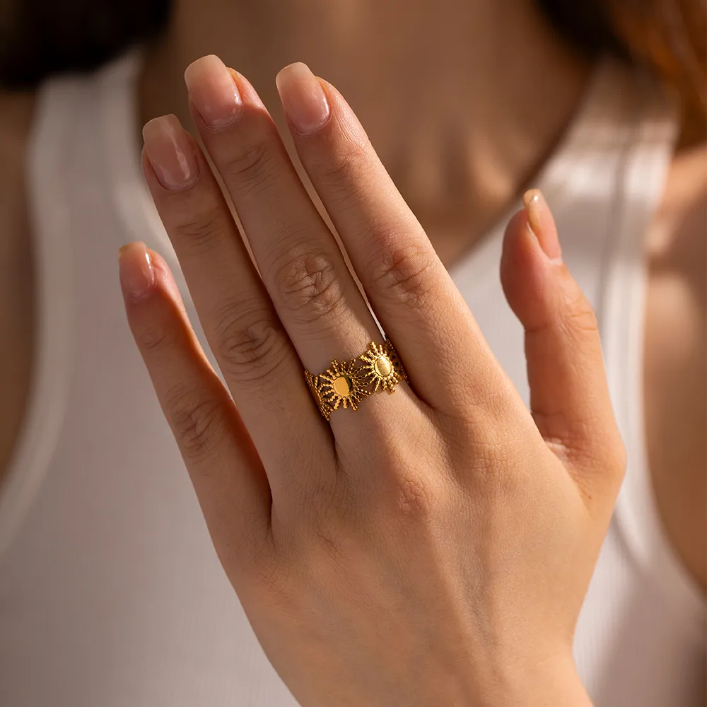 304 Stainless Steel 18K Gold Plated Sweet Enamel Plating Flower Rings display picture 19