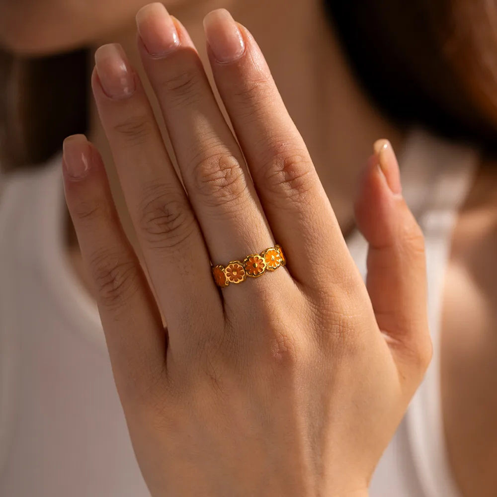 304 Stainless Steel 18K Gold Plated Sweet Enamel Plating Flower Rings display picture 10