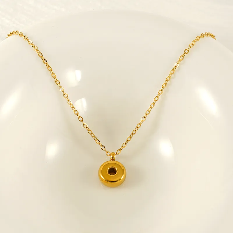 304 Stainless Steel 18K Gold Plated Simple Style Plating Letter Pendant Necklace display picture 1