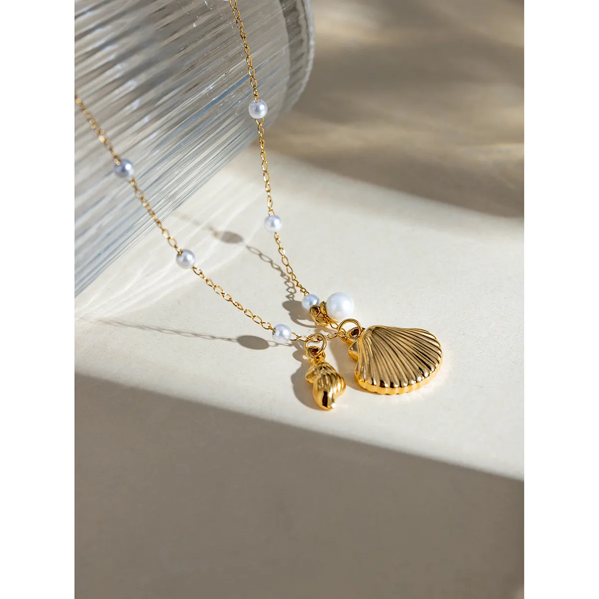 Modern Style Simple Style Classic Style Shell 304 Stainless Steel Imitation Pearl 18K Gold Plated Women's Pendant Necklace display picture 7