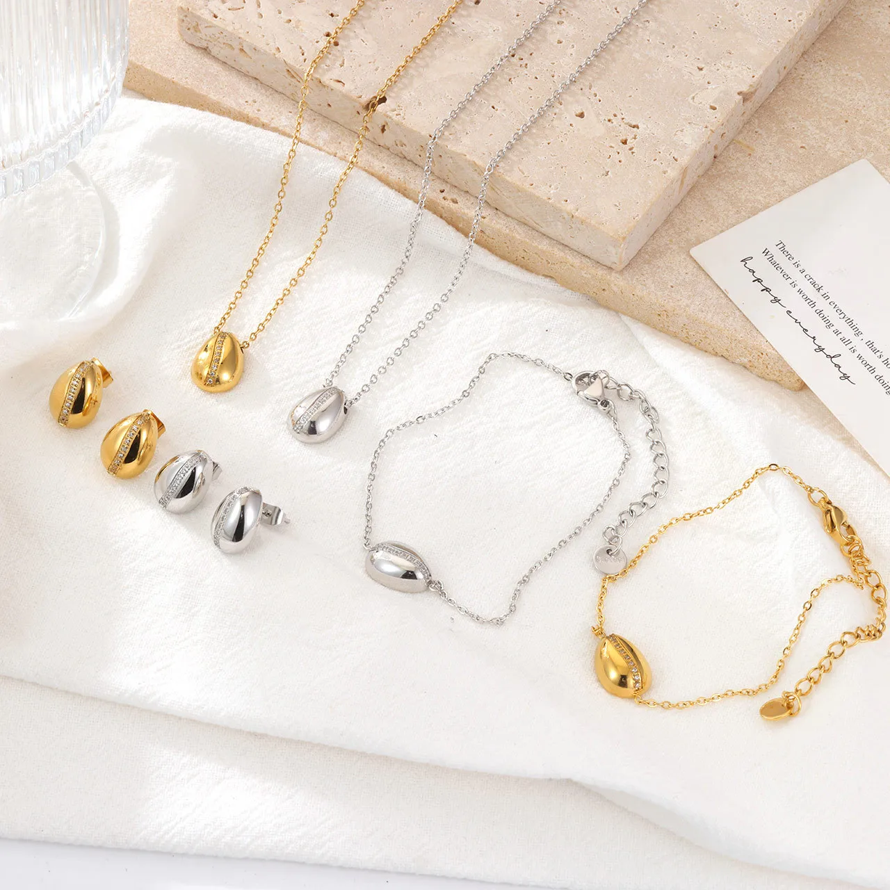 304 Stainless Steel White Gold Plated Gold Plated Vintage Style Simple Style Plating Inlay Geometric Solid Color Zircon Bracelets Earrings Necklace display picture 1