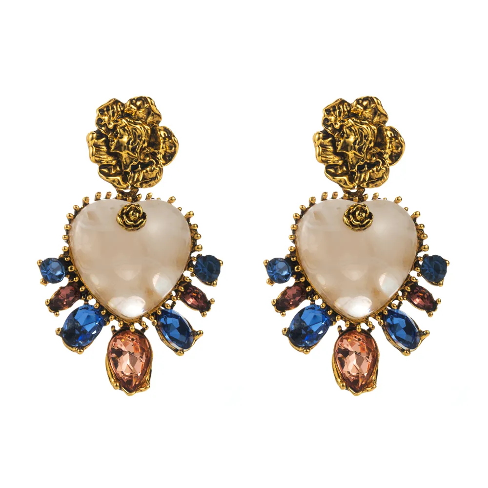 1 Pair Casual Vacation Classic Style Oval Heart Shape Flower Inlay Alloy Resin Resin Glass Gold Plated Drop Earrings display picture 5