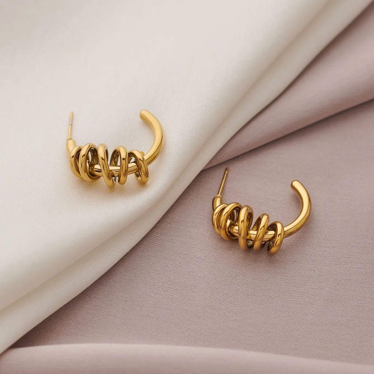 1 Pair Simple Style Classic Style Irregular Spiral Plating 304 Stainless Steel 18K Gold Plated Ear Studs display picture 3