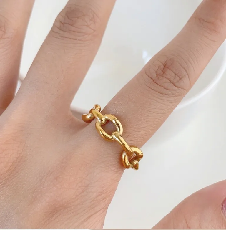 Wholesale Jewelry Modern Style Classic Style Commute Heart Shape Solid Color 304 Stainless Steel Titanium Steel 18K Gold Plated Rings display picture 2