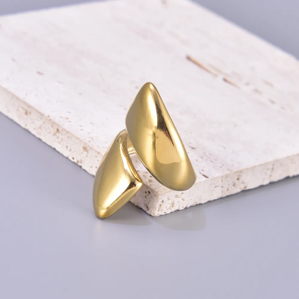304 Stainless Steel Titanium Steel 18K Gold Plated Simple Style Round Open Rings display picture 1