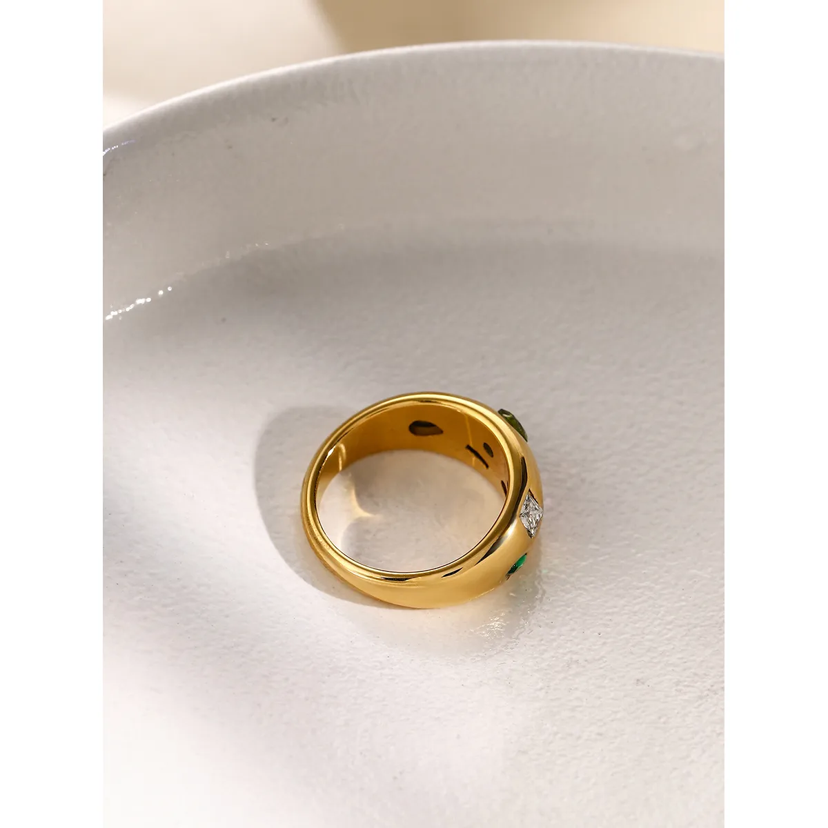 316 Stainless Steel  18K Gold Plated Simple Style Classic Style Plating Inlay Color Block Zircon Rings display picture 1
