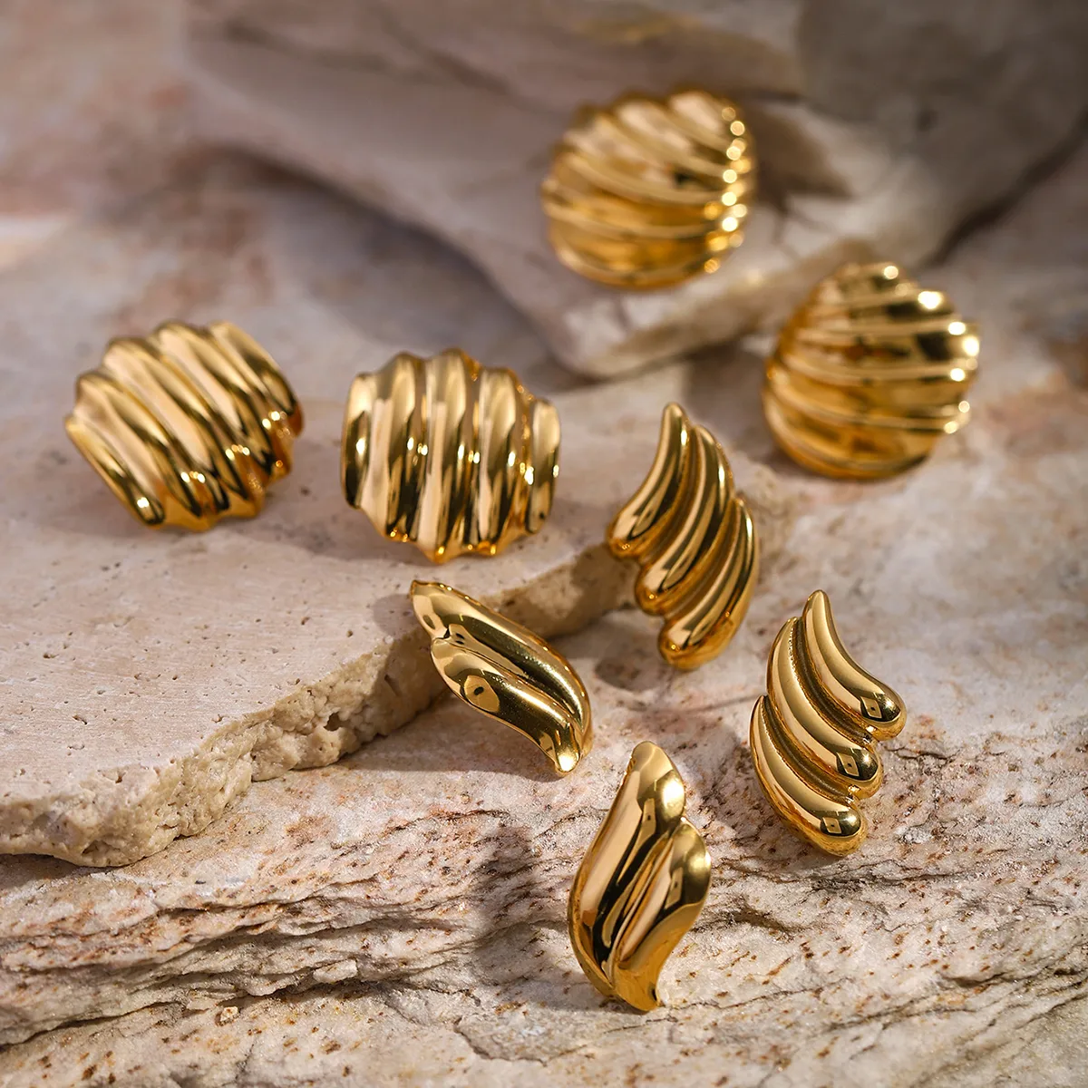 1 Pair IG Style Simple Style Solid Color 304 Stainless Steel 18K Gold Plated Ear Studs display picture 4