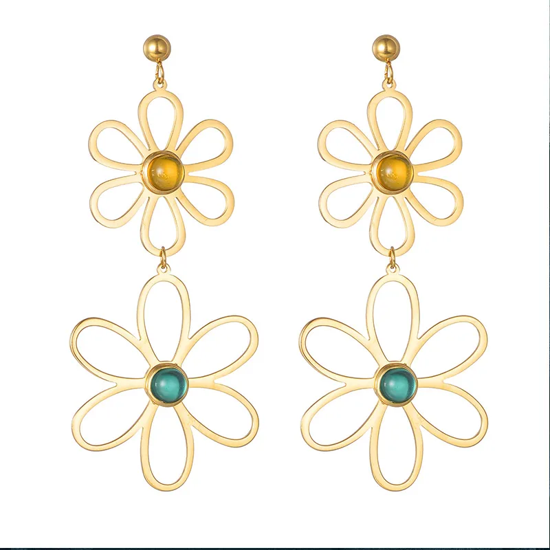1 Pair Vintage Style French Style Simple Style Flower Plating Hollow Out Inlay 304 Stainless Steel Glass Stone 14K Gold Plated Drop Earrings display picture 4
