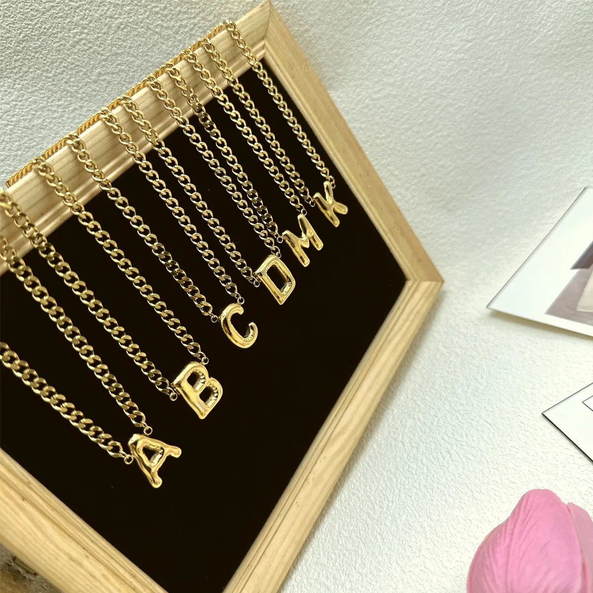 201 Stainless Steel 304 Stainless Steel 18K Gold Plated Simple Style Letter Pendant Necklace display picture 1