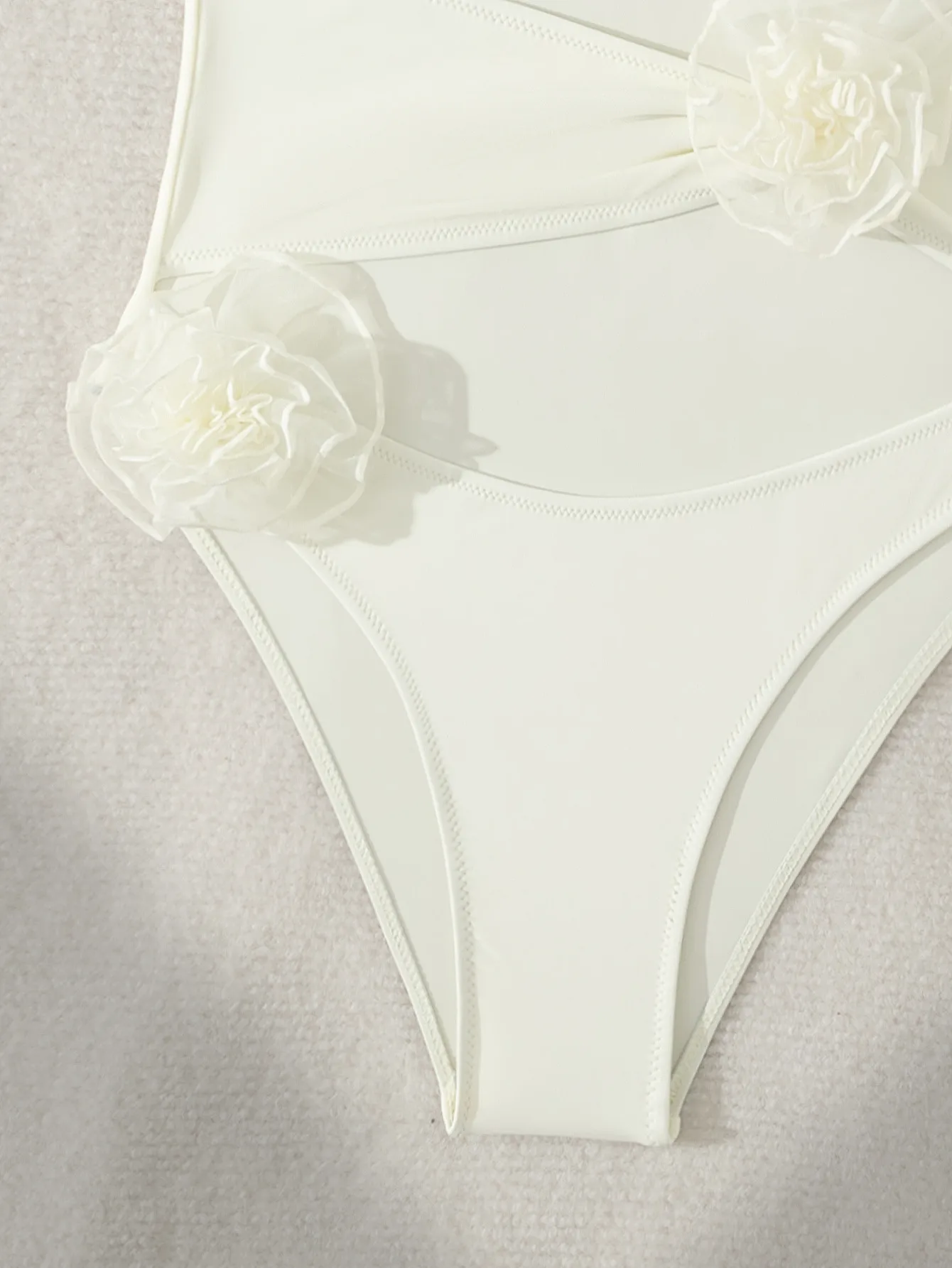 Women's Sexy Solid Color Flower 1 Piece One Piece Swimwear display picture 11