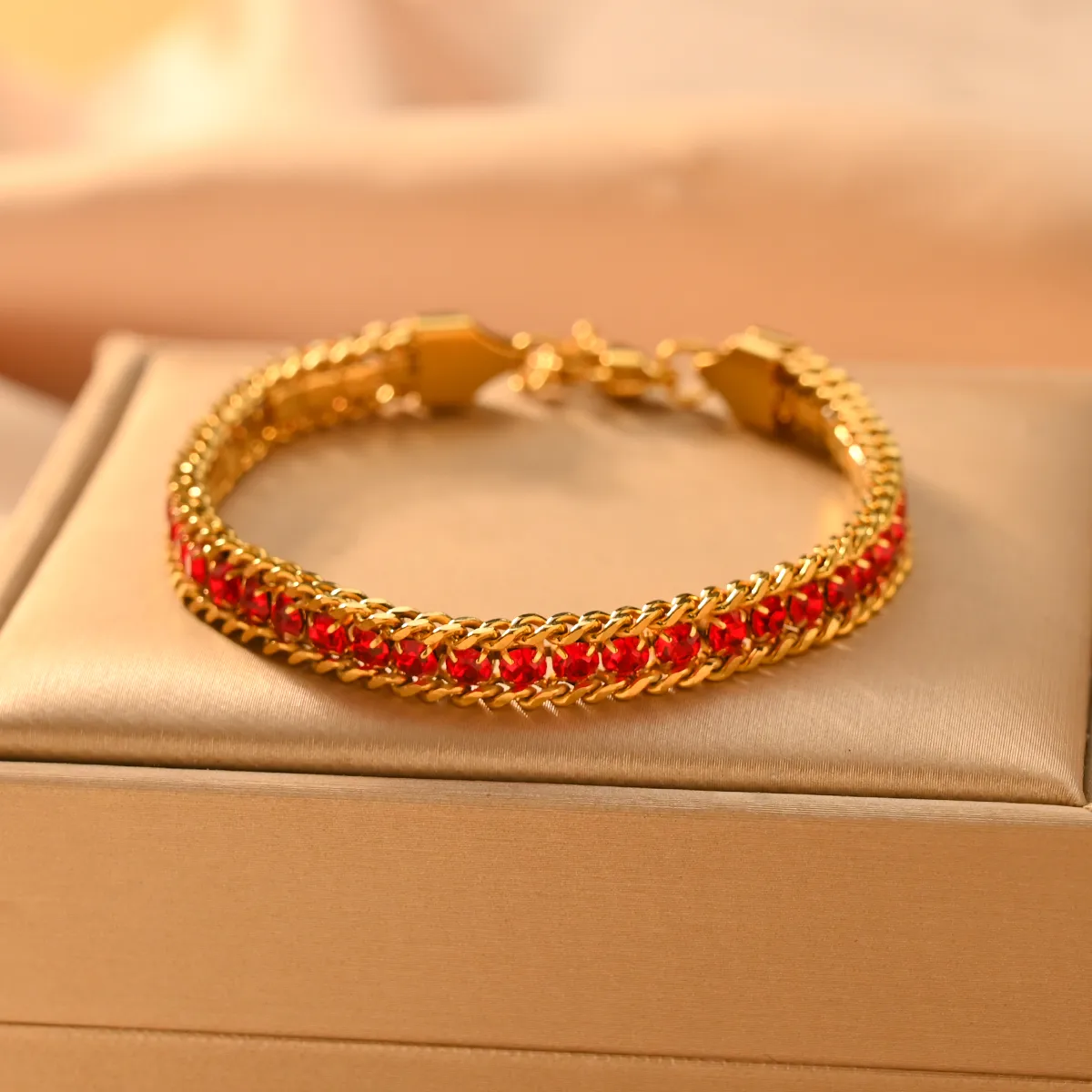 Simple Style Classic Style Color Block 304 Stainless Steel 18K Gold Plated Zircon Bracelets In Bulk display picture 3