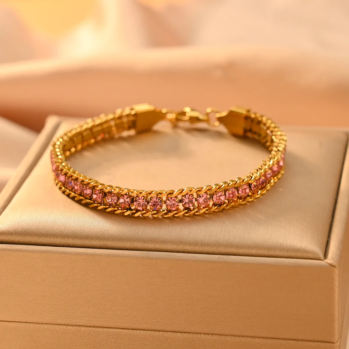 Simple Style Classic Style Color Block 304 Stainless Steel 18K Gold Plated Zircon Bracelets In Bulk display picture 4