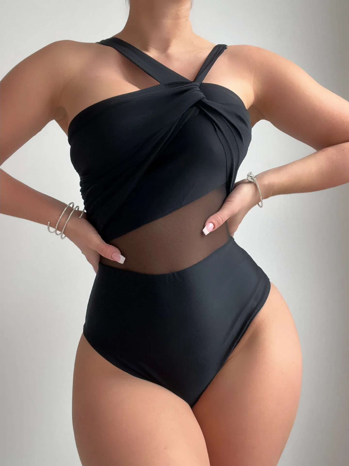 Women's Sexy Solid Color 1 Piece One Piece Swimwear display picture 3