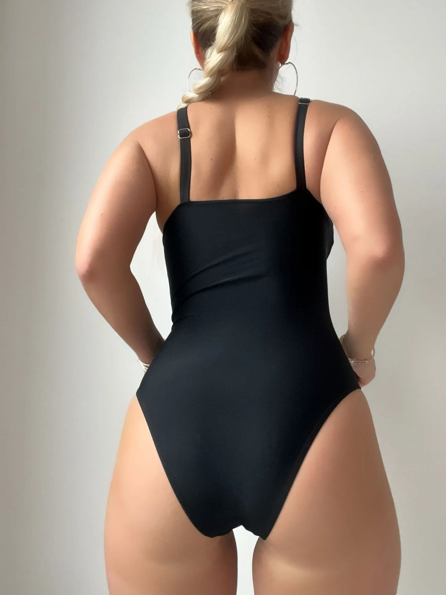 Women's Sexy Solid Color 1 Piece One Piece Swimwear display picture 8