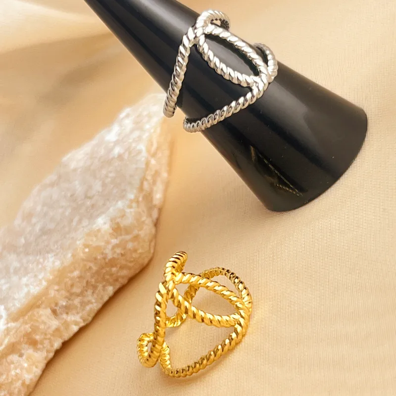 Wholesale Jewelry Simple Style Solid Color 304 Stainless Steel 18K Gold Plated Open Rings display picture 3