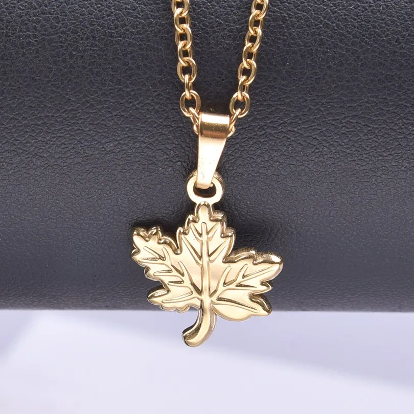 1 Piece 304 Stainless Steel 18K Gold Plated Leaf Pendant display picture 8