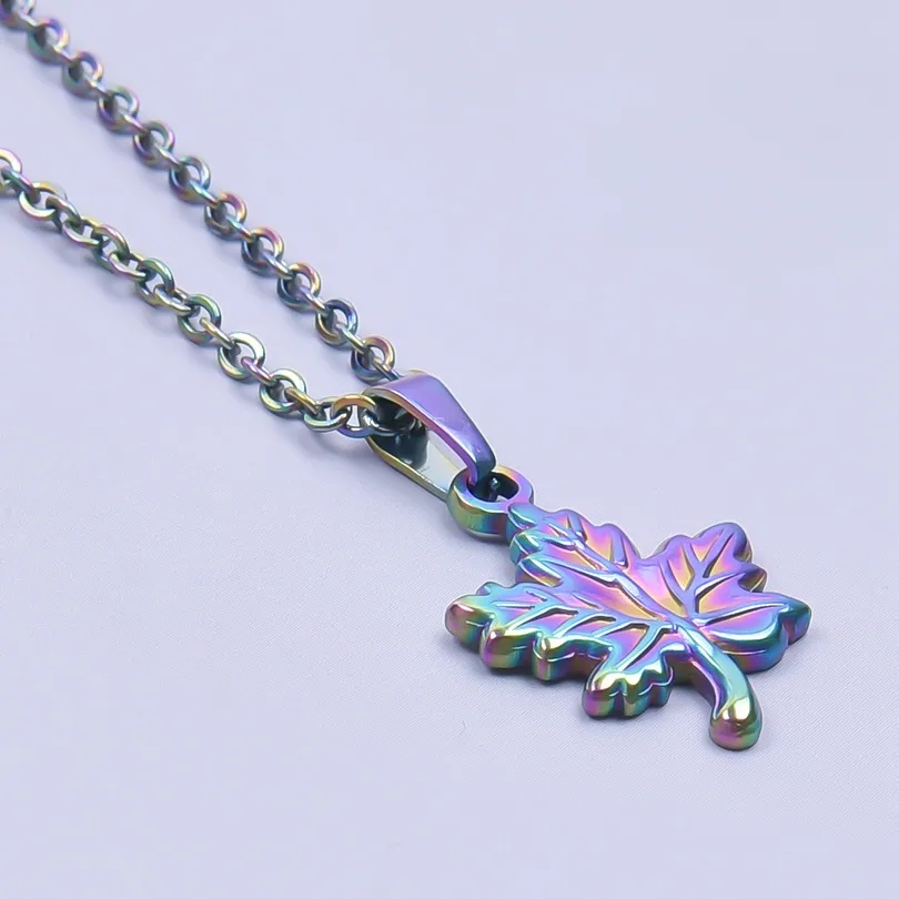 1 Piece 304 Stainless Steel 18K Gold Plated Leaf Pendant display picture 12